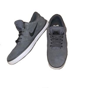Nike SB dark Grey sneakers